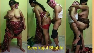 Hindi porn chudasi malkin apne naukar se chut chudwa li