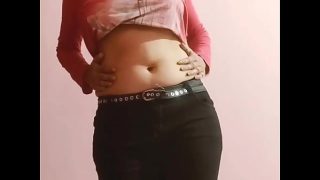 Hot indian Babe Shreya Sharma hot mms exposing her sexy body Video