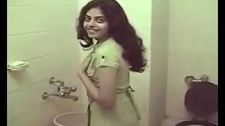 Indian actress Richa Pallod Video