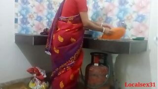 Indian Punjabi Wife Fucked Hard With Saree In Kitchen By Husband Video