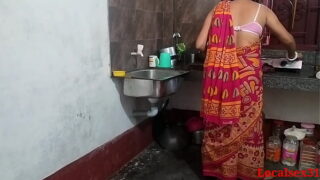 Marathi WOman And Lover First Time Sex In The Kitchen Video