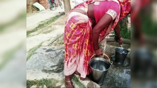 Mumbai wife brings some water to home for shower fuck session Video