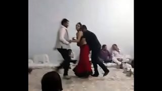 Randi dance in party