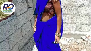 Village shahar me saree uthake Gand dikhai Video